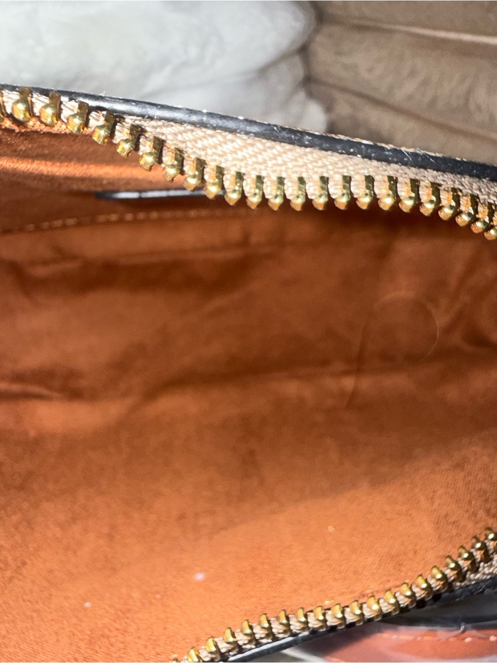 Coach Signature Canvas Shoulder Bag in Brown with Tan Trim - Picture 4 of 5